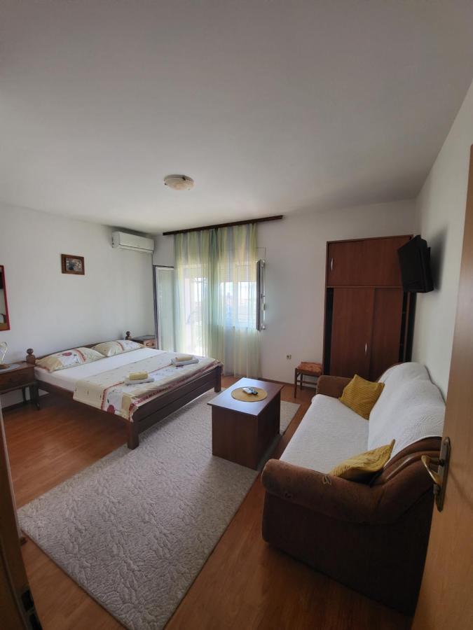 Apartmani Udovicic 特罗吉尔 外观 照片