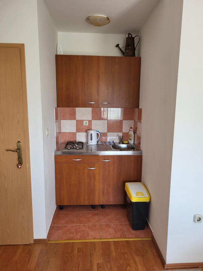 Apartmani Udovicic 特罗吉尔 外观 照片
