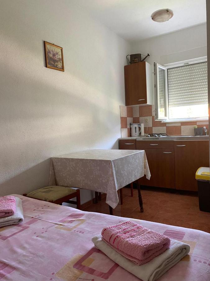 Apartmani Udovicic 特罗吉尔 外观 照片